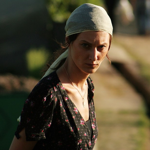 Hilda Péter as Katalin