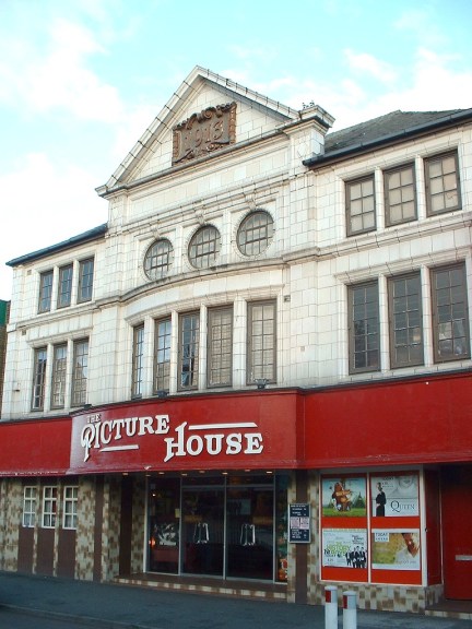 Keighley Picture House in 2006