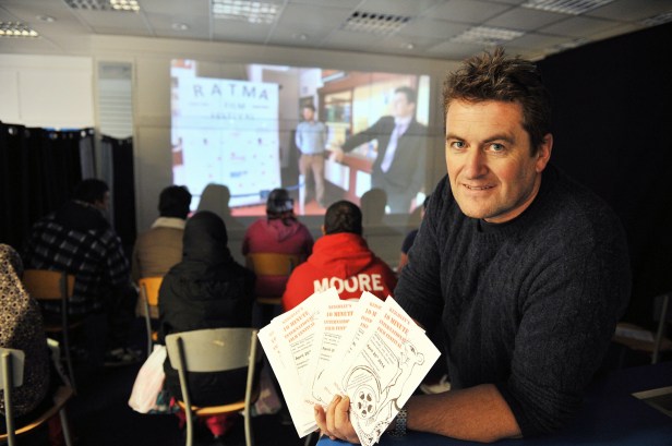 Marcus Gregg in the RATMAFF pop-up cinema. Image from http://www.keighleynews.co.uk/news/11158968.Parakeet_premiere_is_popup_highlight_in_Keighley/