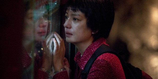 Zhao Wei as the woman fighting for her 'family' in DEAREST.