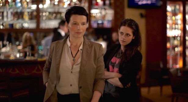 Maria (Juliette Binoche) and Val (Kristen Stewart) in CLOUDS OF SILS MARIA