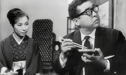 Eburi (Kobayashi Keiju) and his long-suffering wife played by Aratama Michiyo