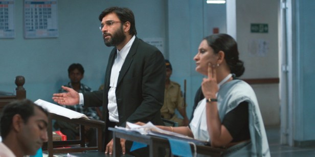 The two lawyers: for the defence on the left Vinay (Vivek Gomber) and on the right for the prosecution (Geetanjali Kulkarni)