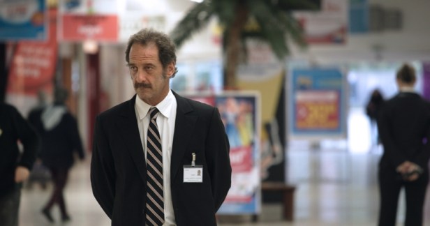 Thierry finally gets a job as a store detective – watching customers and staff. How does hee feel about this job?
