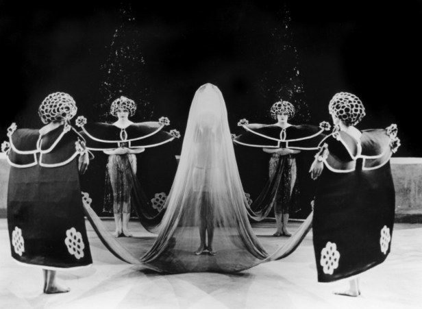 07_alla_nazimova-theredlist