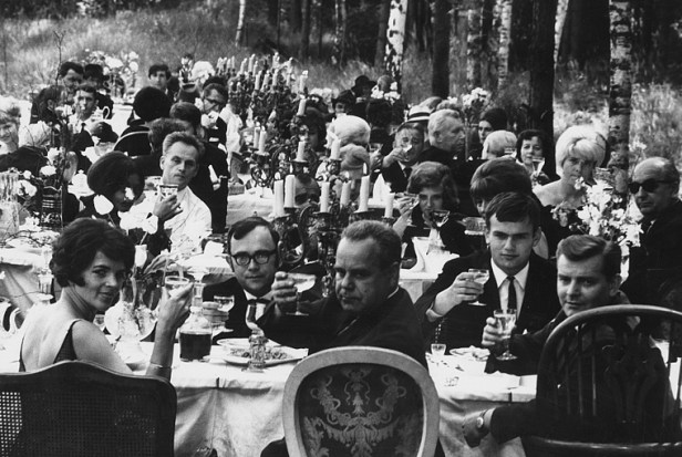 APR13-AReportOnThePartyAndTheGuests